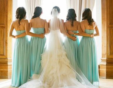 Прически для свидетельницы на свадьбу: правила выбора для разной длины волос Прическа для свидетеля